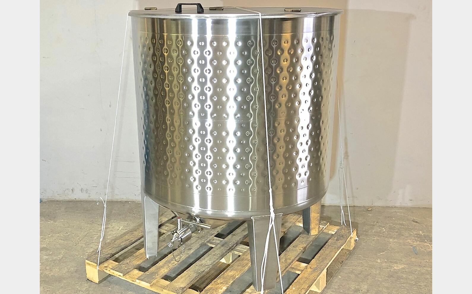 Cuve inox 316 pour m&eacute;lange sur pieds 9.04 HL (904 Litres) ARSILAC