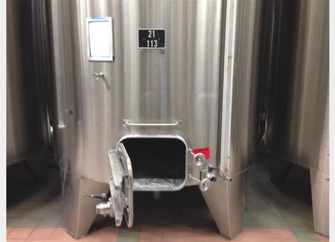 Cuve inox  - Volume : 11300 litres (113 hectos)