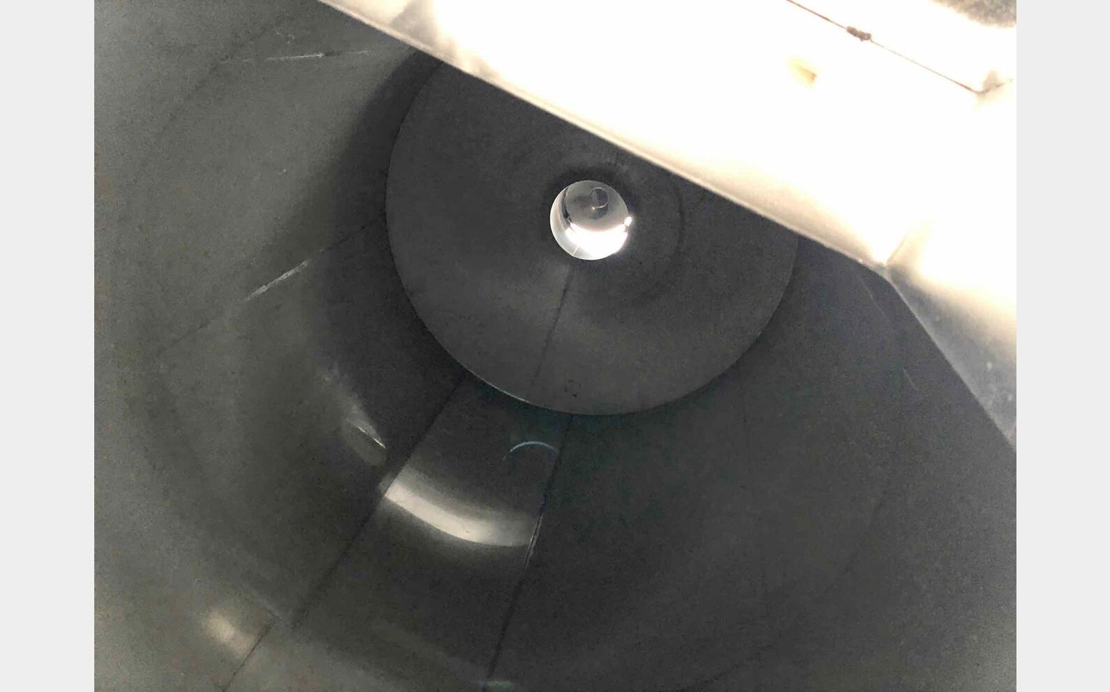 Cuve stockage inox sur pieds SCHEIBER
