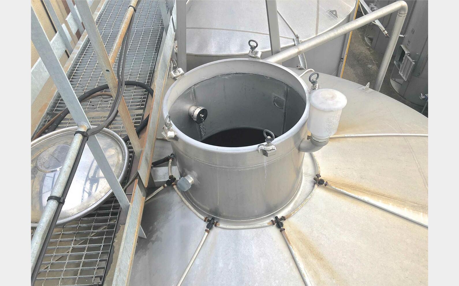 cuve stockage inox Ann&eacute;e : 1999 Marque : RURALINOX