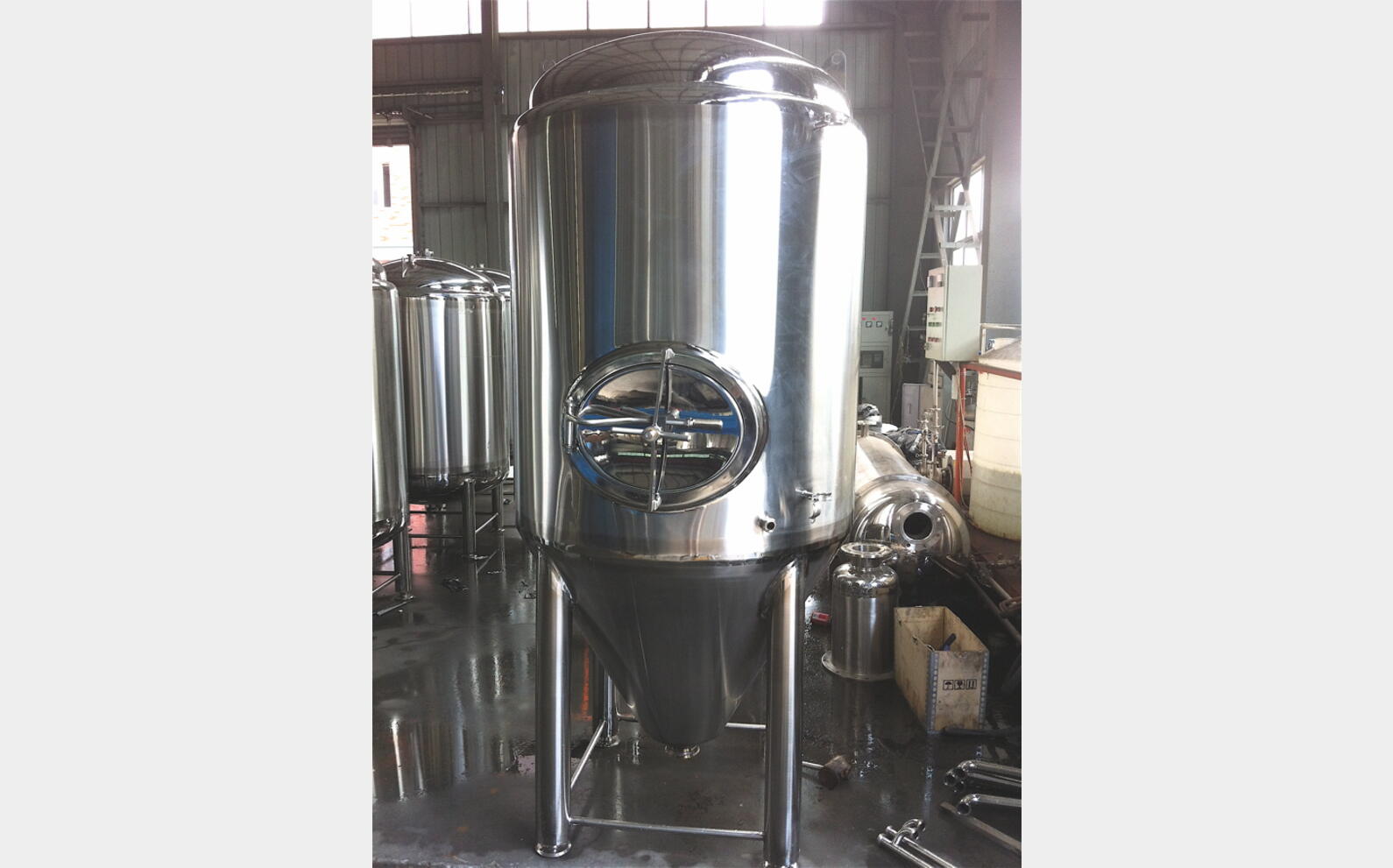 cuve fermentation bi&egrave;re MATERIEL NEUF Volume : 1000 litres