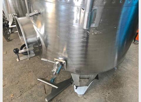 Cuve Inox chapeau flottant de 28 hls MATERIEL NEUF Volume : 2800 litres (28 hls)