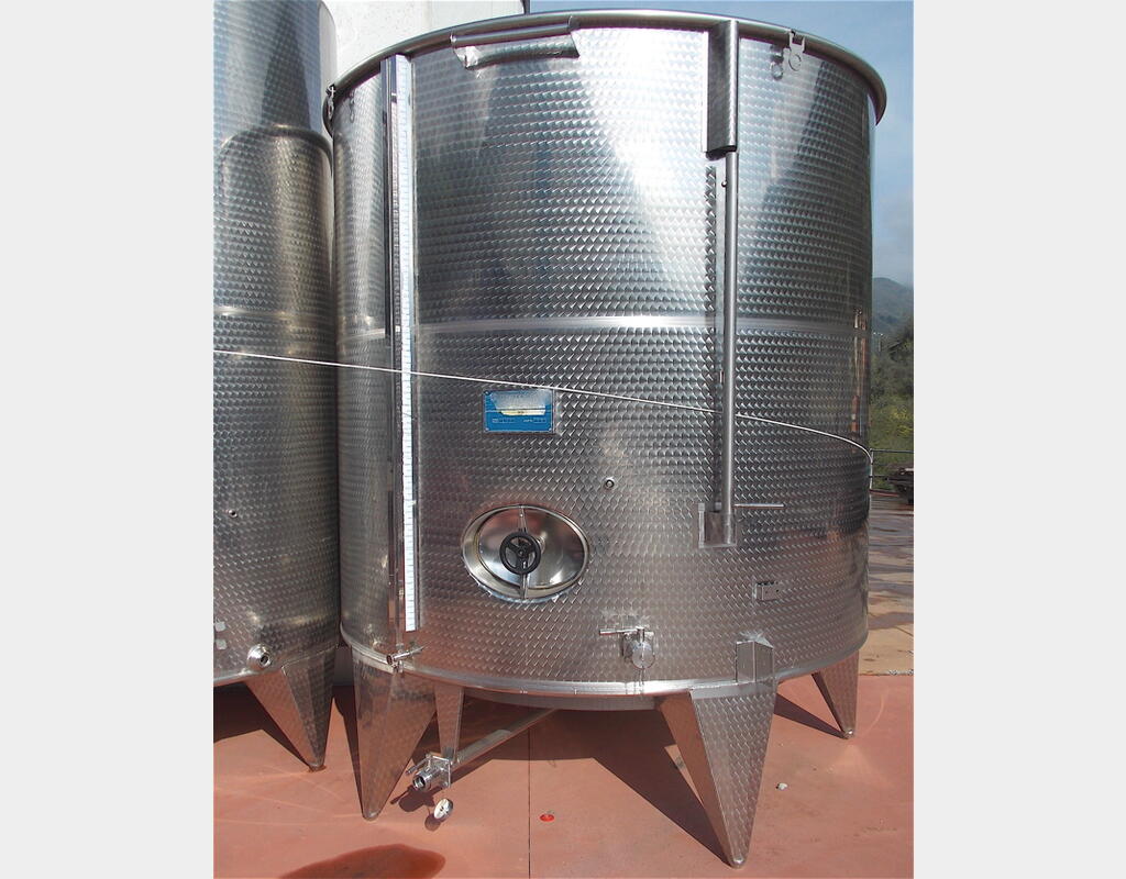 Cuve à chapeau flottant en INOX 304 - Volume : 10000 litres