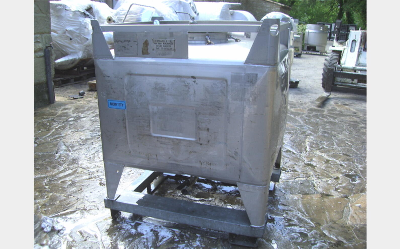 conteneur INOX 304L 1.030 litres BSI