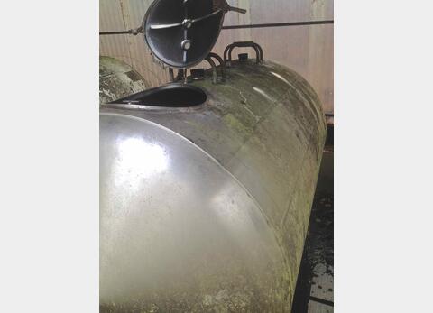 Cuve de stockage INOX Volume : 2 500 litres