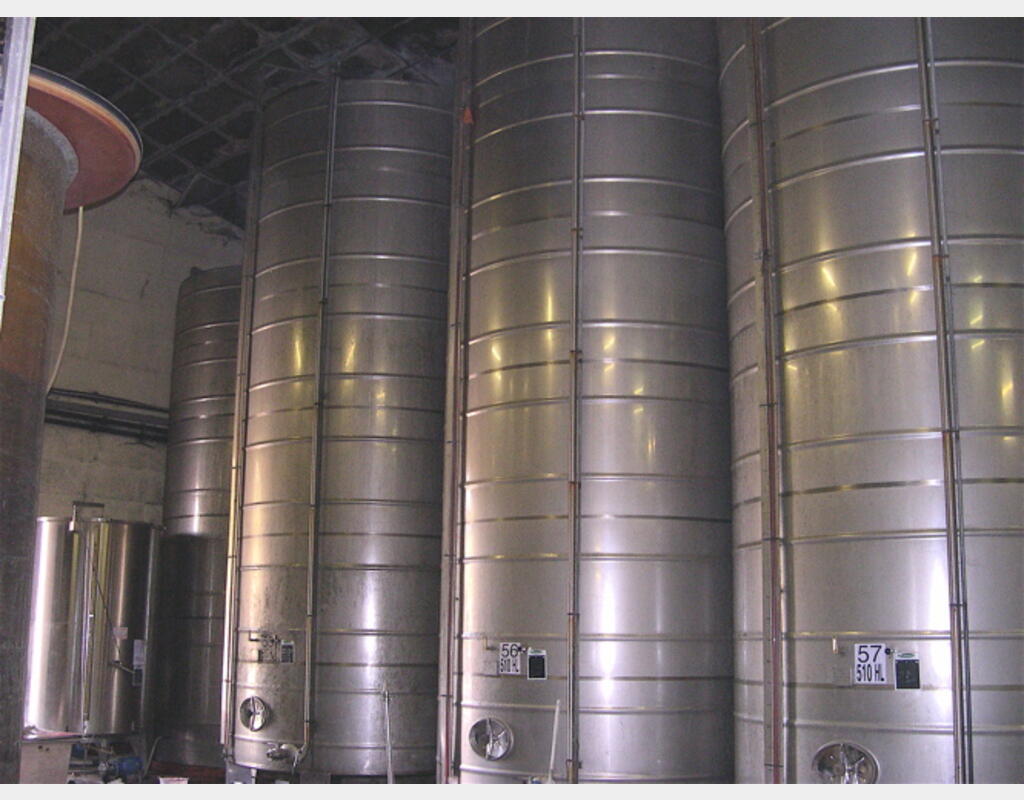 cuve stockage INOX 304 Marque : CIVIDAC. Provenance : vinicole