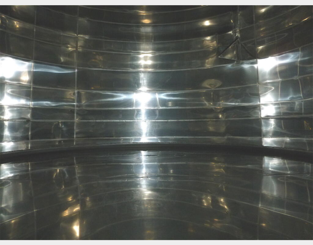 Cuve INOX 316L circuit coquillé isolée - Volume : 44 HL (4400 litres)