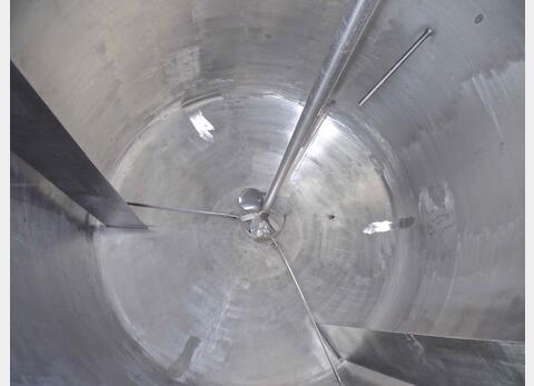 Cuve inox agit&eacute;e