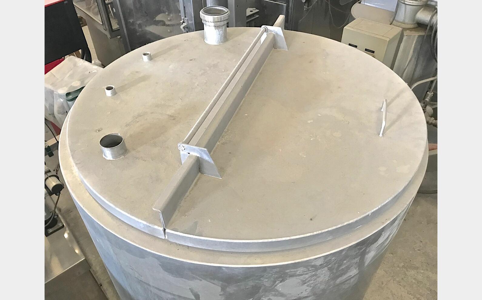 Tank with stainless steel 5,5 HL (550 liters)