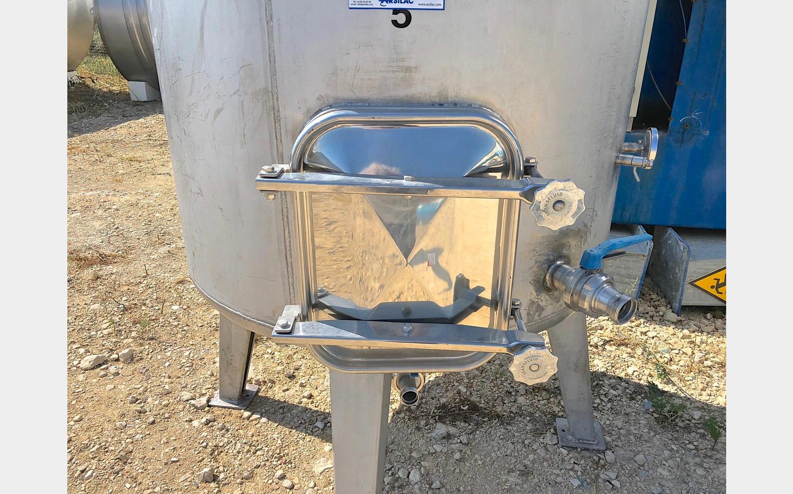 Cuve inox &agrave; chapeau flottant
