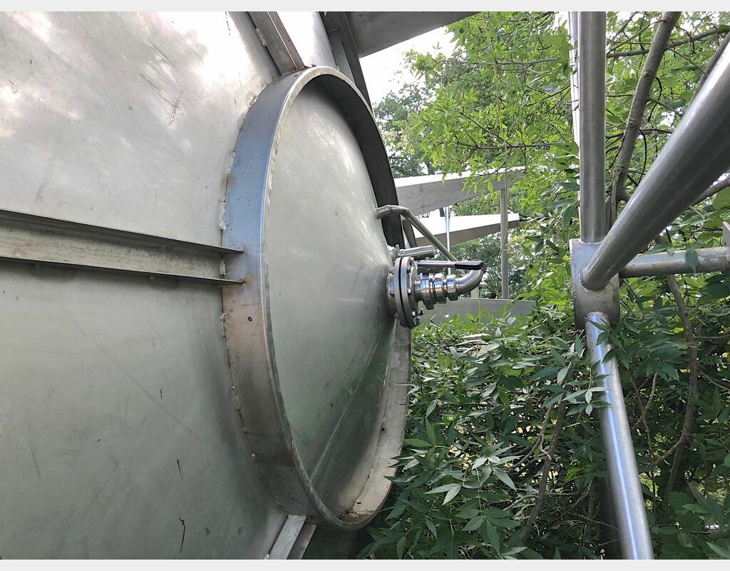 316L stainless steel tank - Sup feet - Agitated