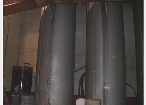 Cuve acier revetu de 370 hls