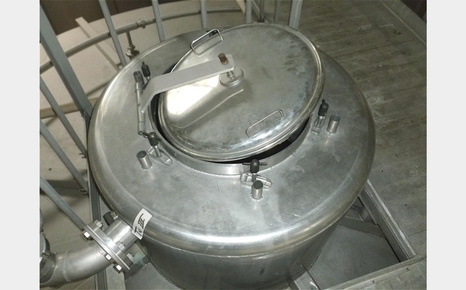 Cuve INOX 316L sur socle Agroalimentaire