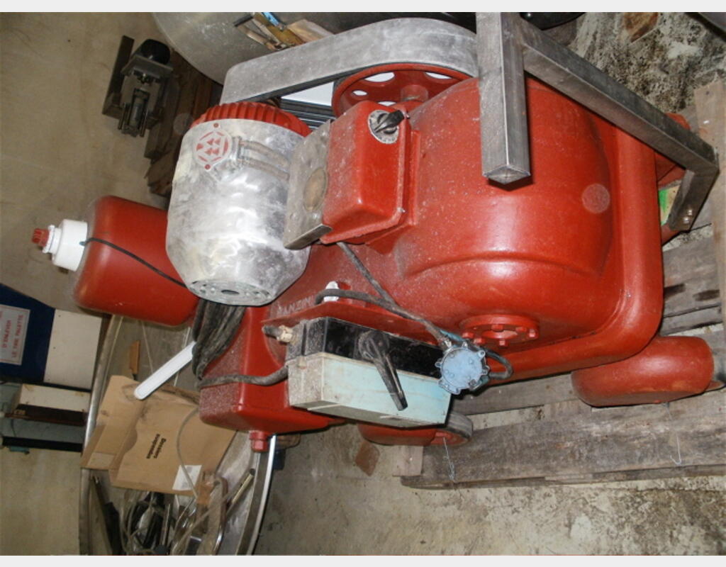 POMPE A PISTON MANZINI  - 2 VITESSES, 220 / 400 hls/ heure