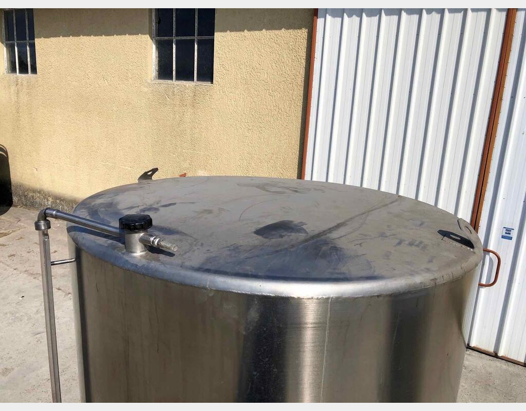 Cuve de stockage inox - Volume : 3200 litres