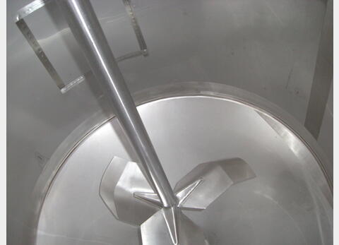 Cuve inox 316L agit&eacute;e de 1000 litres