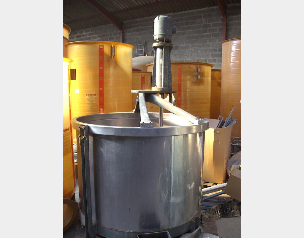 Cuve inox de mélange 2000 litres  - avec disperseur rotor stator