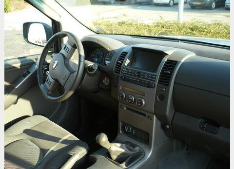 Nissan Navara pack connect et tonneau cover Ann&eacute;e 2009, 40.017 kms
