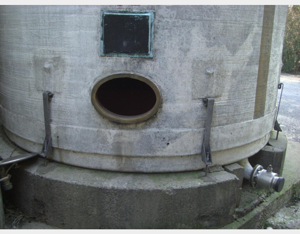 Cuve de stockage polyester  - verticale fond plat de 400 hls