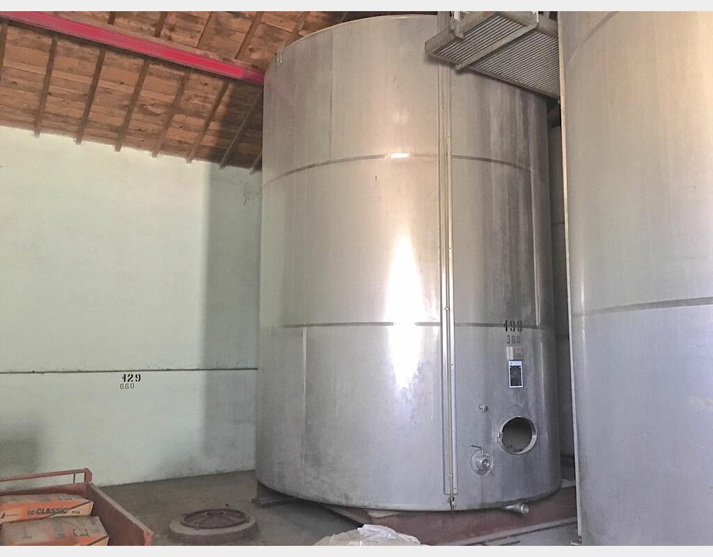Cuve Inox cylindrique verticale - fond plat de 36 000 litres