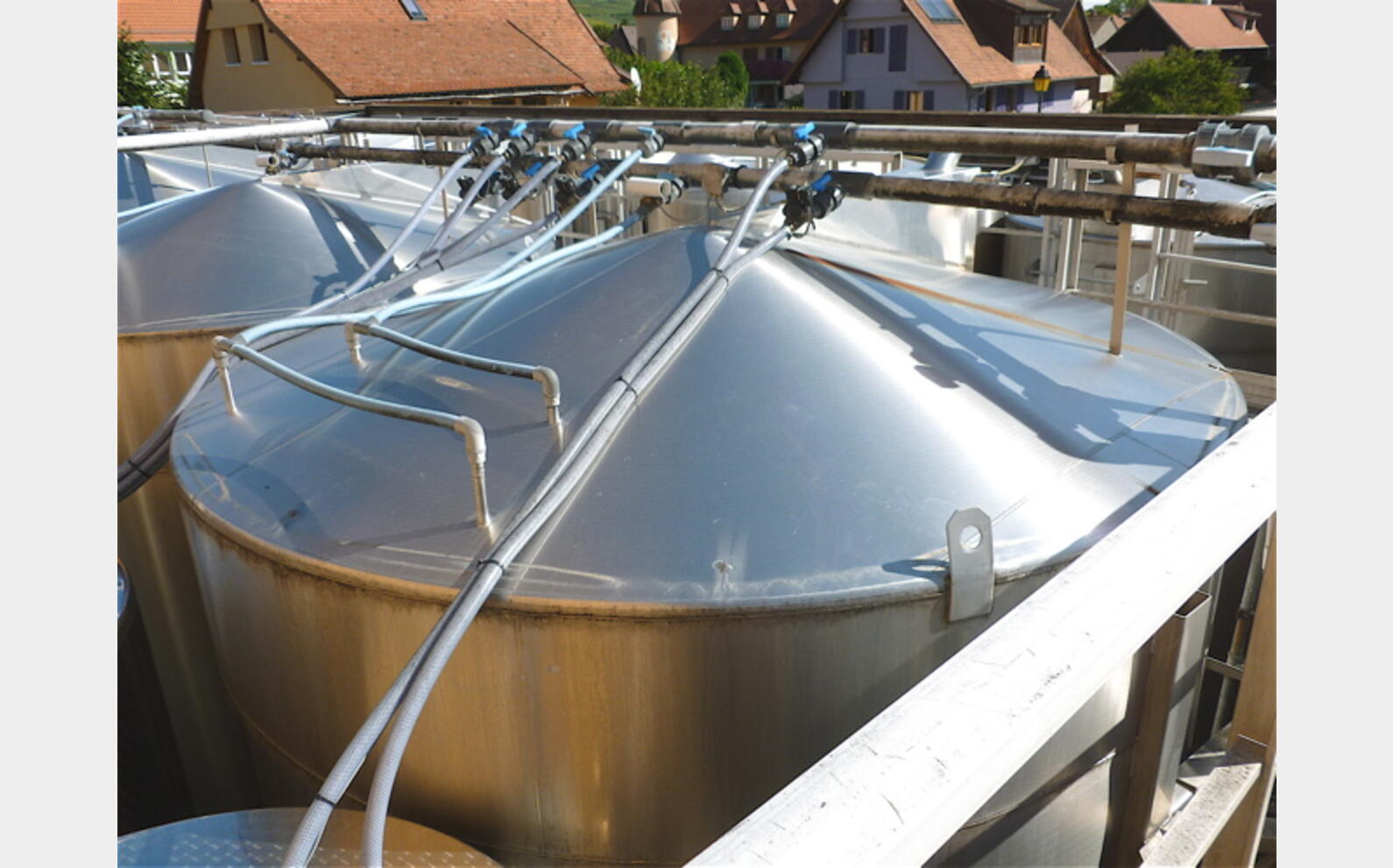 Cuve stockage INOX 316 sur socle Agroalimentaire Marque : PIERRE GUERIN