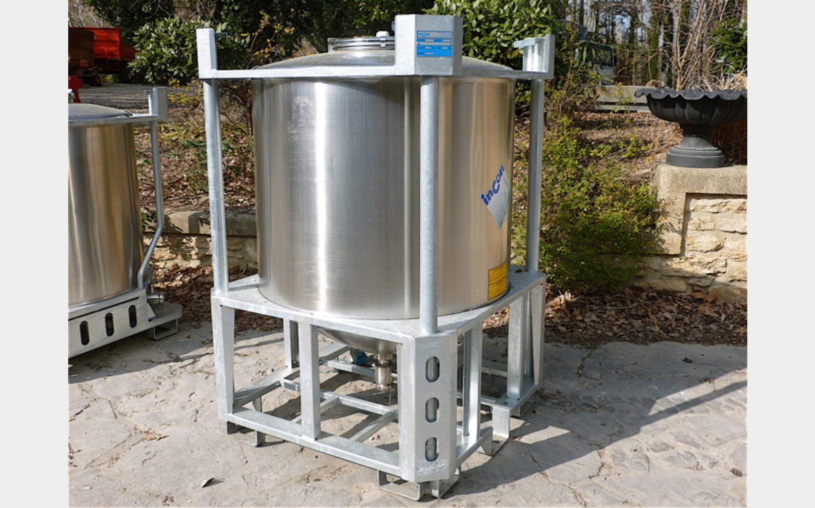 CONTENEUR IBC PFC 1000 INOX 304 MATERIEL NEUF H 1695 mm, L 1135 mm, l 1135 mm
