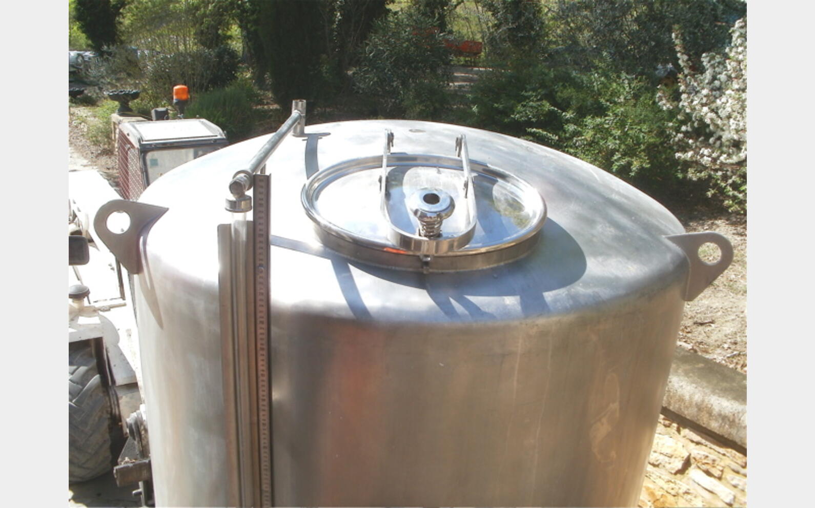 Cuve Inox cylindrique verticale