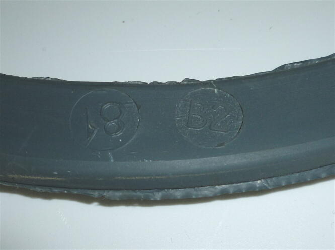 Round door seal with overlap - Réf : B2 81