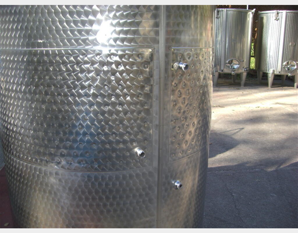 Cuve Inox 304 de stockage 23 Hls - Fond bombé