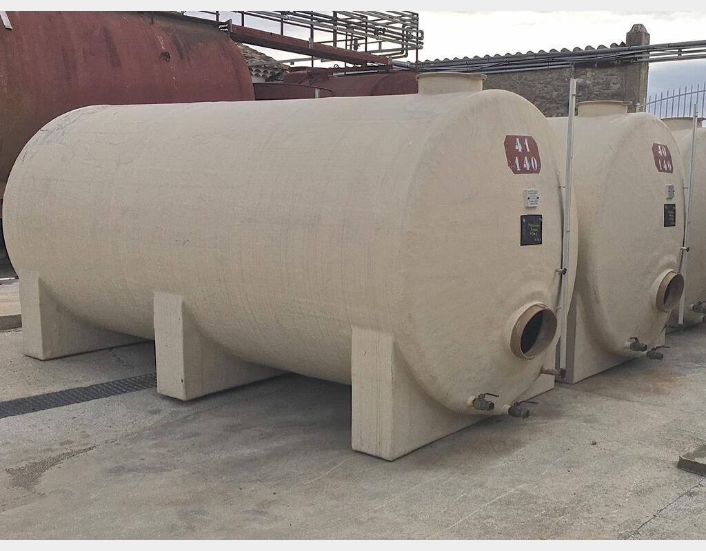 Cuve ferm&eacute;e fibre