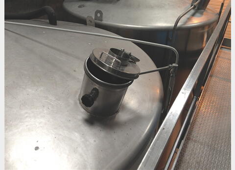 cuve pr&eacute;cipitation tartrique agit&eacute;e INOX 316L Volume : 353 HLS (35300 litres)