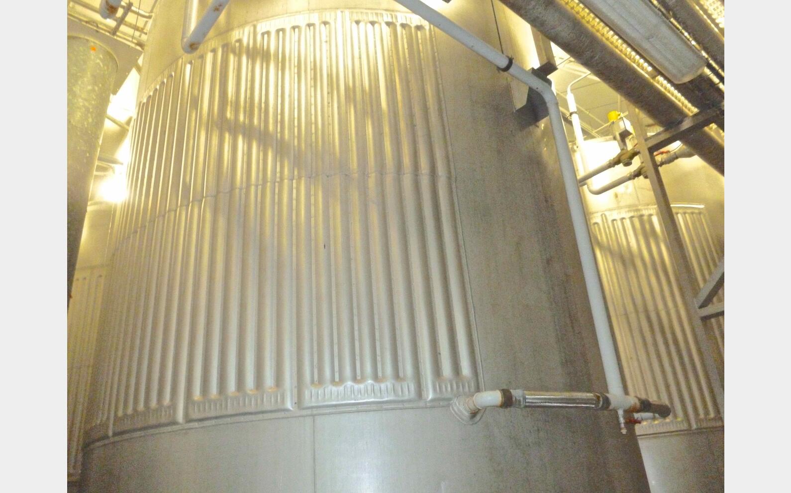 Cuve inox de stockage refroidie Provenance : agroalimentaire (champagne) Marque : ZIEMANN HENGEL
