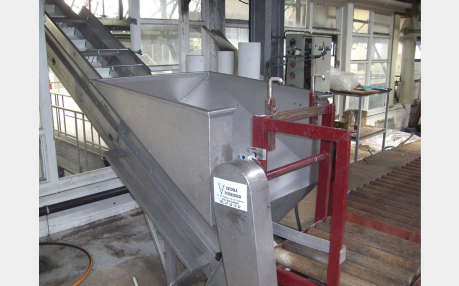 Sauterelle BUCHER pour vidange bac &agrave; vendange