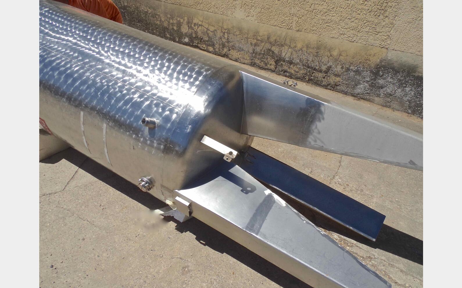 Cuve inox agit&eacute;e