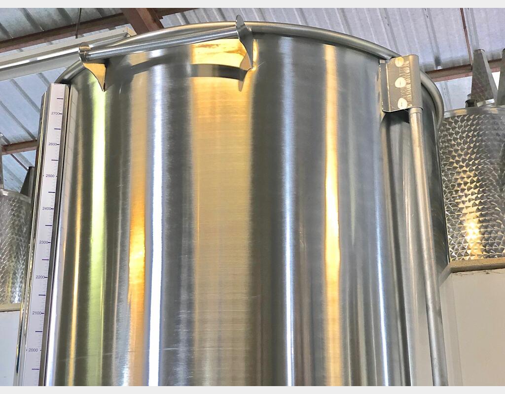 304 stainless steel tank - Model SPABP2800 - Curved bottom - Floating hat