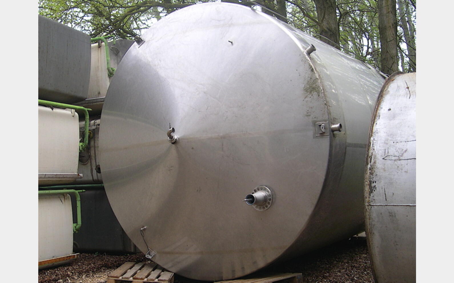 cuve stockage INOX 304 Volume : 50000 litres.