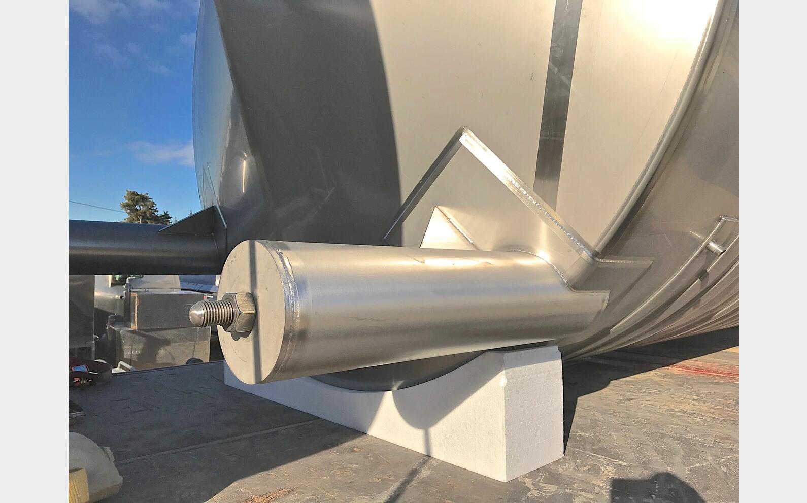 cuve INOX 316L ferm&eacute;e circuit coquill&eacute; MATERIEL NEUF