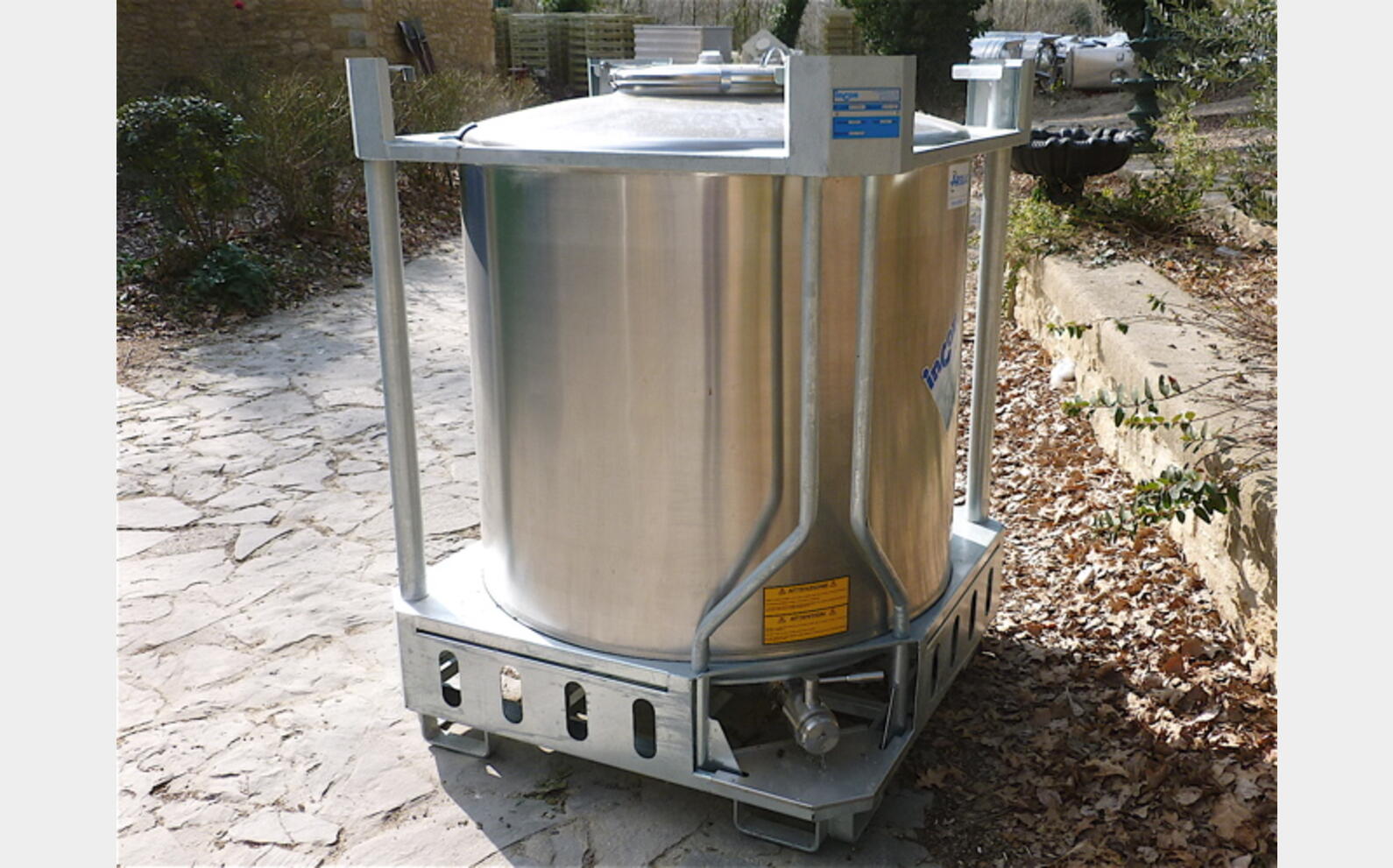CONTENEUR IBC PL 1000  INOX 304 MATERIEL NEUF H 1460 mm, L 1135 mm, l 1135 mm