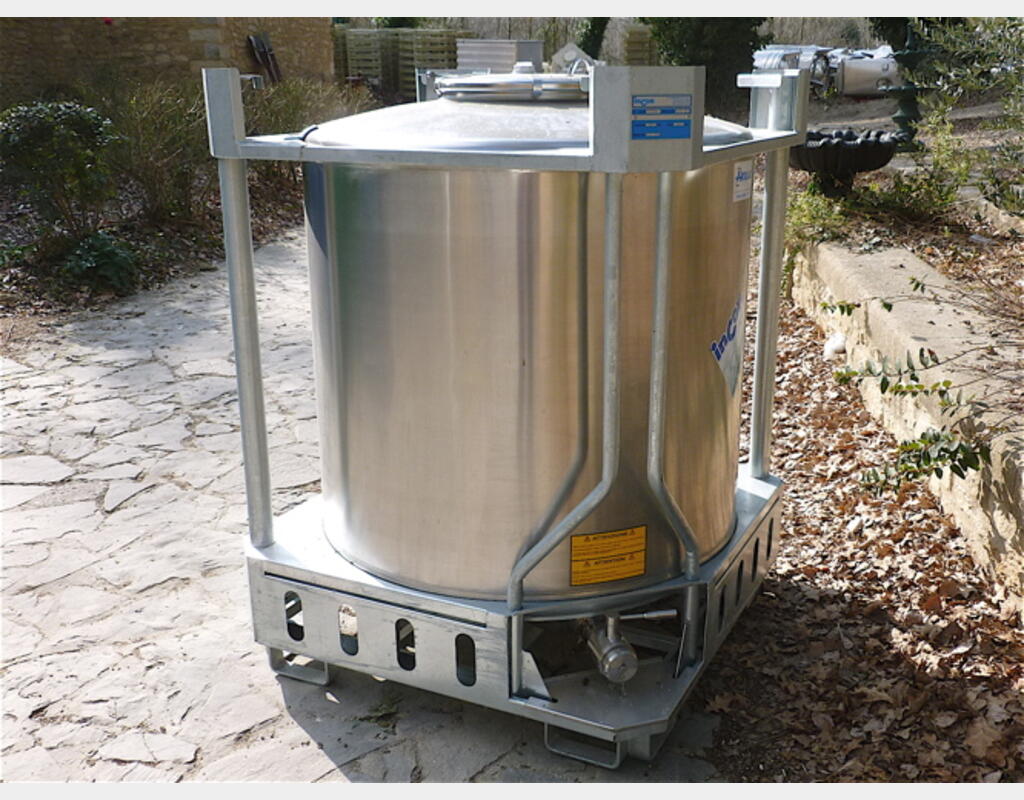 CONTENEUR IBC PL 1000  INOX 304 MATERIEL NEUF H 1460 mm, L 1135 mm, l 1135 mm