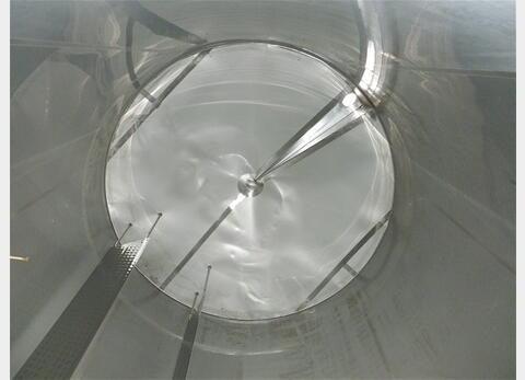 Cuve stockage INOX 316 sur socle Agroalimentaire Marque : PIERRE GUERIN