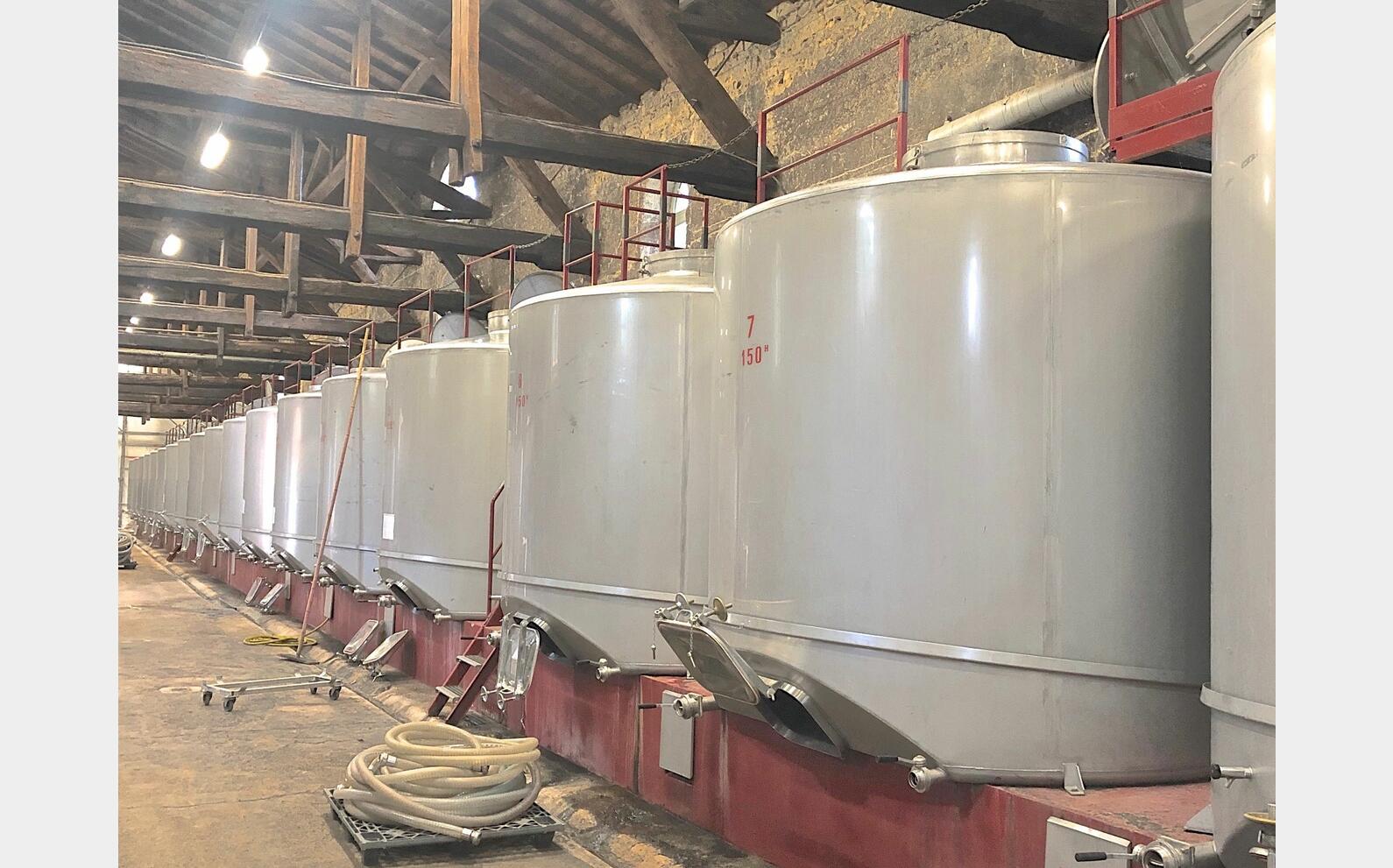 Cuve inox avec drapeaux Marque : ALFA LAVAL