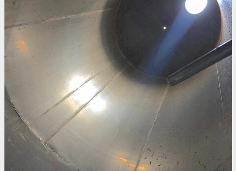 Cuve de stockage inox verticale - Fond cuillère sur jupe de 500 hls