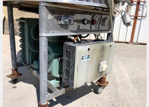 650 L stainless steel mixing tank with cooling unit