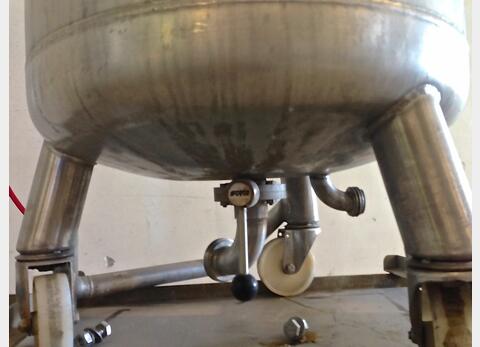 Cuve de stockage inox sur roulettes