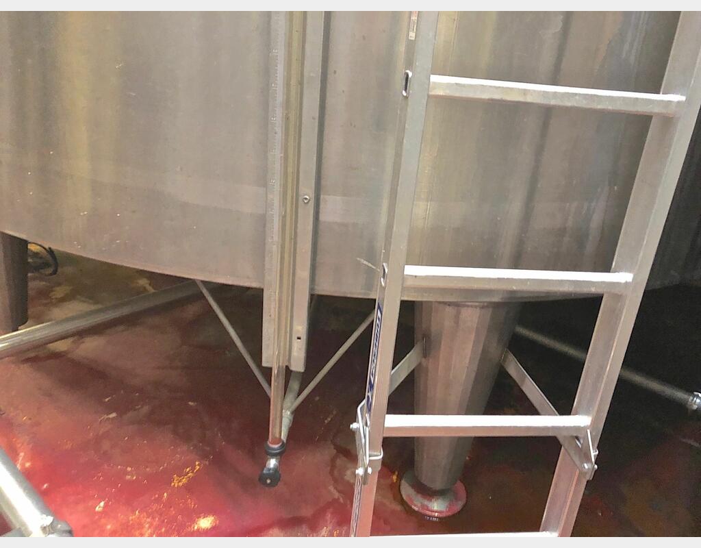 Cuve inox 316 sur pieds - 21.000 litres