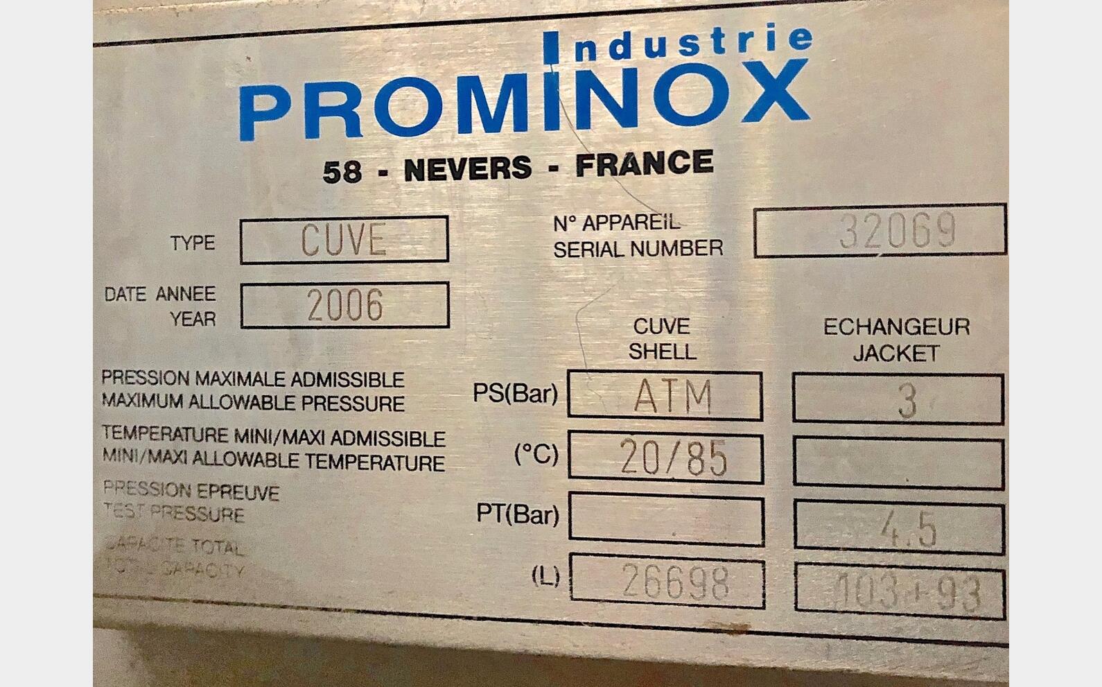 Cuve de m&eacute;lange inox isol&eacute;e Volume : 26698 litres