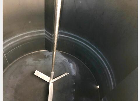 Cuve PEHD de 5000 L avec agitation