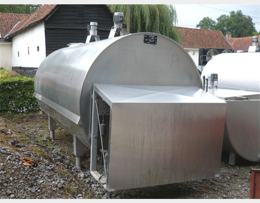 Cuve stockage INOX isol&eacute;e Volume : 4.140 litres