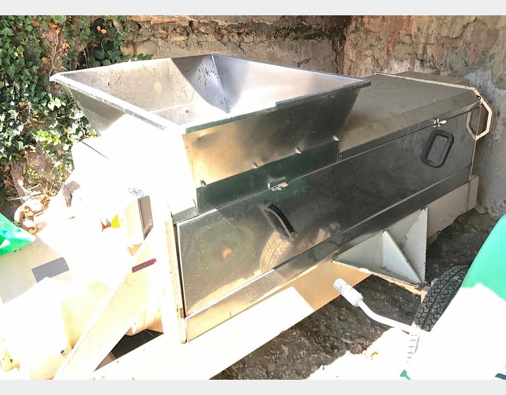 Pressoir continu Marque COQ - TYPE 400