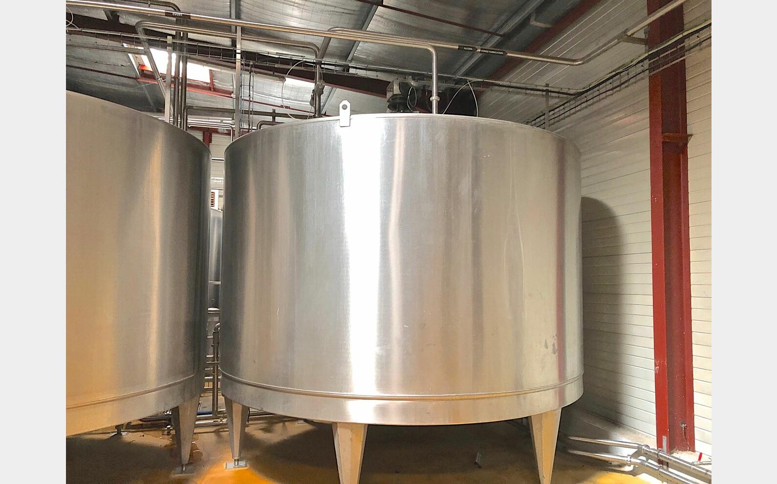 Cuve inox Agit&eacute; N&deg;A.B.C.et D 23.600 litres